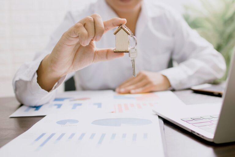Quelles sont les assurances obligatoires à souscrire pour un crédit immobilier ?